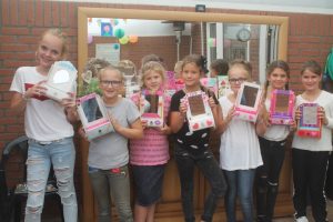 kinderfeest workshop kapspiegeltjes verven en versieren