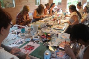 Workshop porselein beschilderen en scrapbook maken in de KreaSchuur