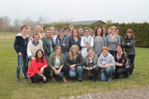 Creatieve workshop servies beschilderen 